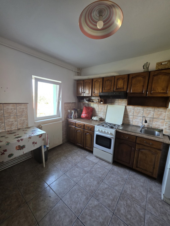 Apartament de inchiriat, 4 camere, 350 euro Timisoara