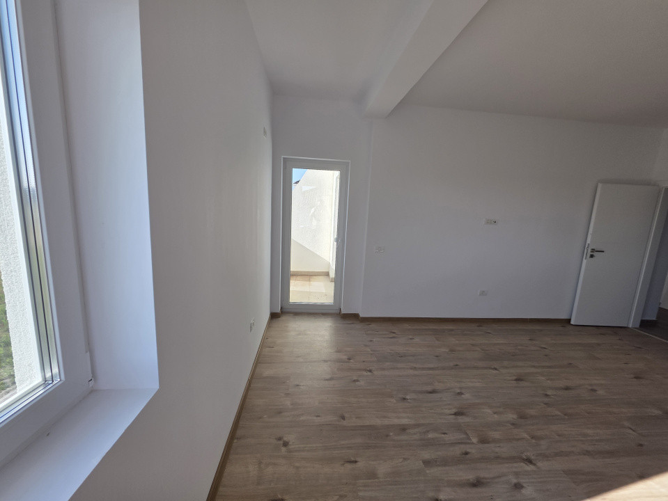 Apartament 3 camere, de vanzare, Giroc