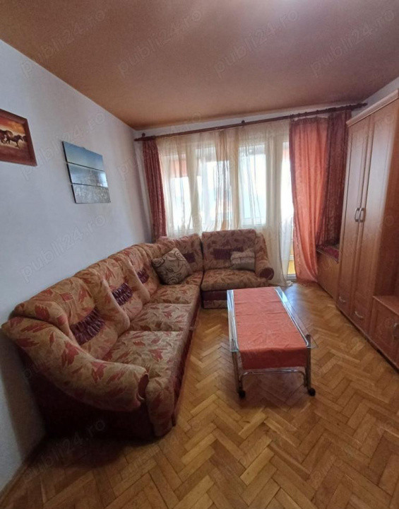 Apartament 3 camere de inchiriat