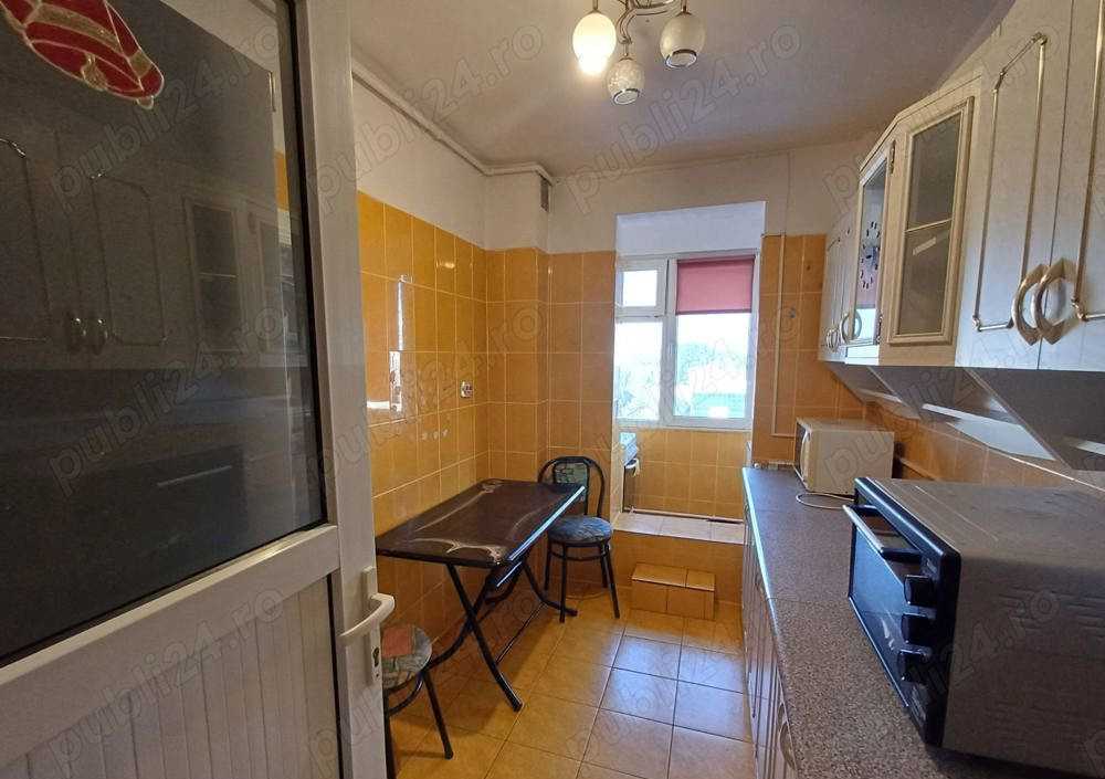 Apartament 3 camere de inchiriat