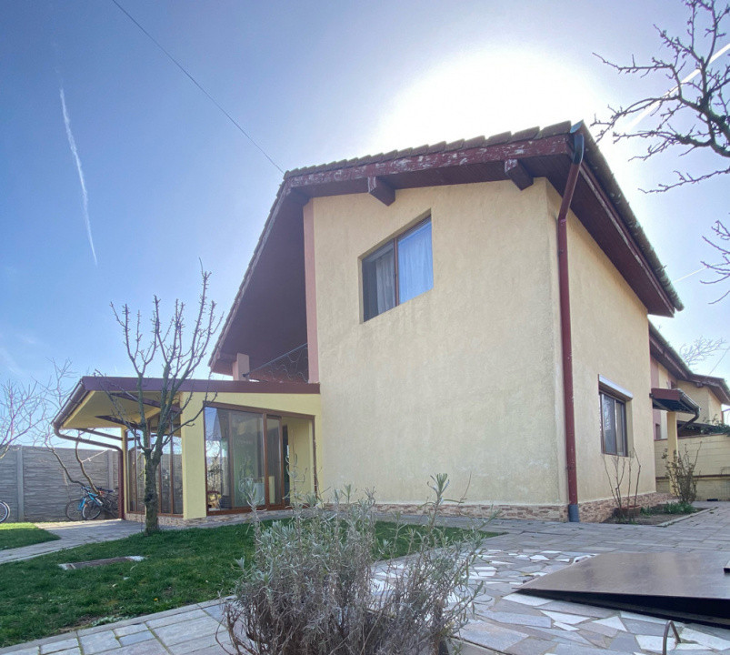 Casa Prosumatoare - 4 camere - asfalt - Giarmata