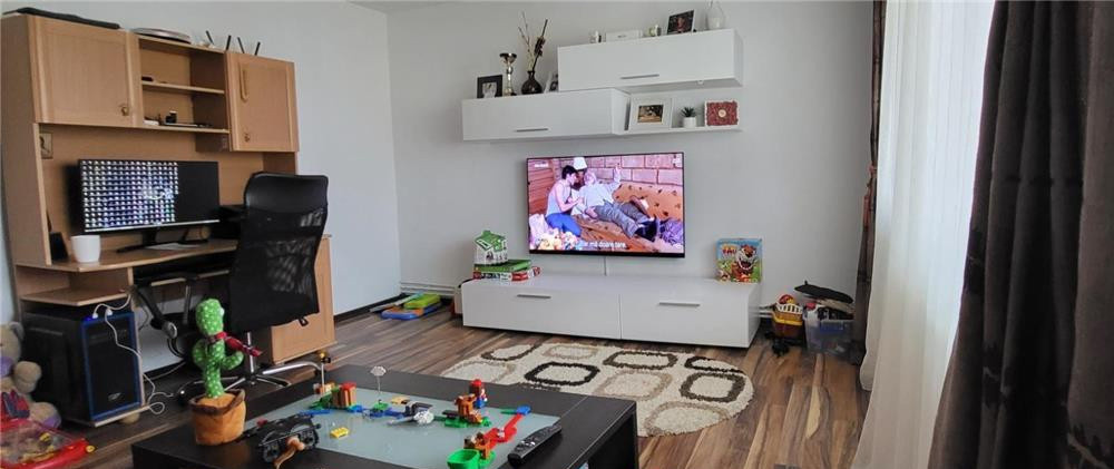 Apartament decomandat 3 camere – Bucovina, str. Matei Basarab – 110.000 € neg.