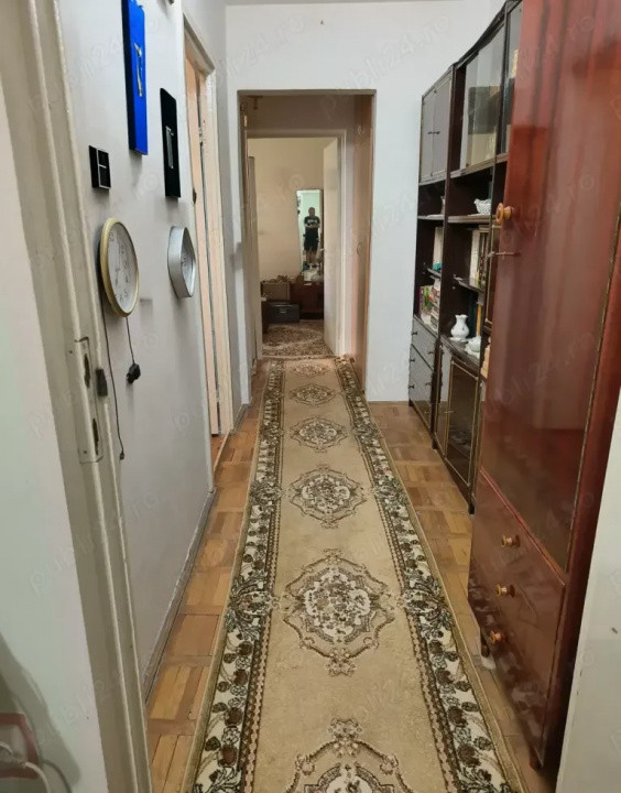 Apartament semidecomandat 3 camere mobilat – Calea Girocului – 95.000 € neg.
