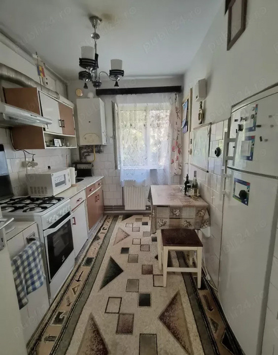 Apartament semidecomandat 3 camere mobilat – Calea Girocului – 95.000 € neg.