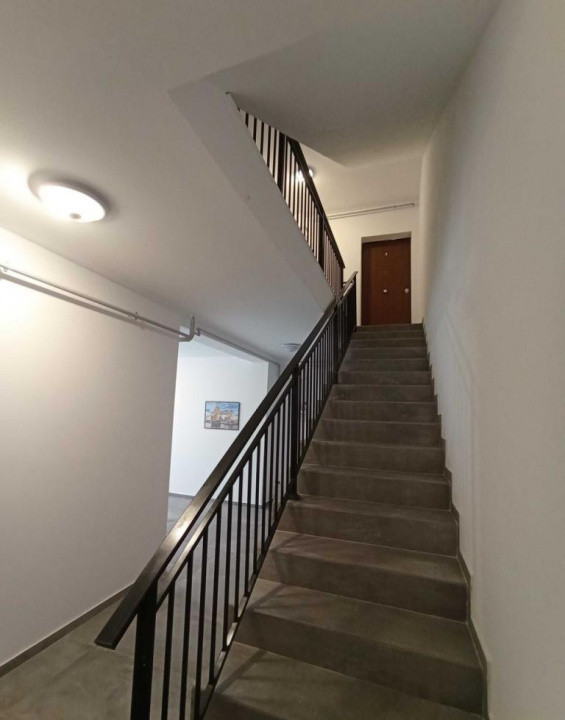 Apartament decomandat 2 camere + pod 200 m² & 4 parcări – Dumbrăvița – 125.000 €