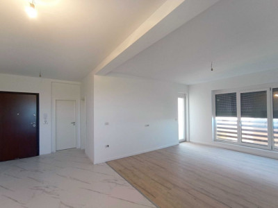 Apartament decomandat 2 camere + pod 200 m² & 4 parcări – Dumbrăvița – 125.000 €