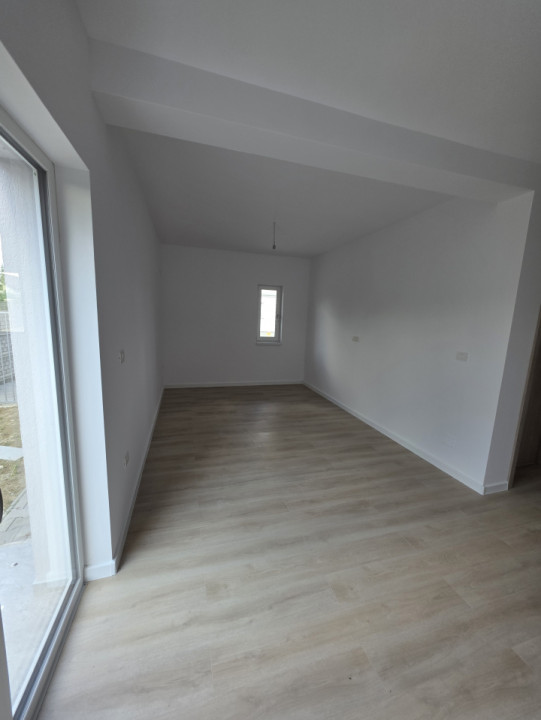 Apartament cu 2 camere, gradina, Giroc! Comision 0%