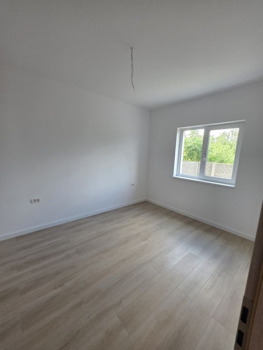 Apartament cu 2 camere, gradina, Giroc! Comision 0%