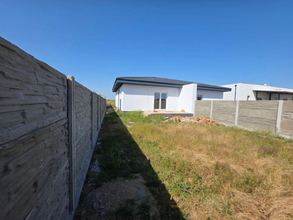 1/2 DUPLEX, PE PARTER, DE VANZARE, MOSNITA NOUA 