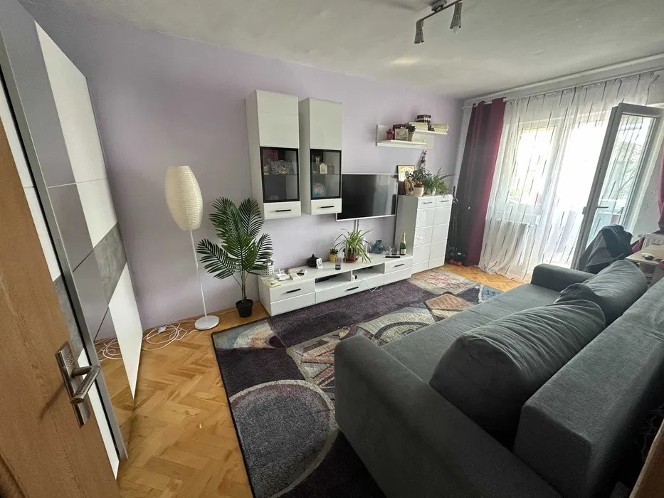 Apartament 2 camere decomandat – Lipovei – 85.000 €
