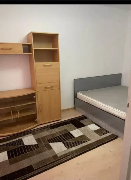 Apartament semidecomandat 2 camere renovat – Calea Șagului – 70.000 €