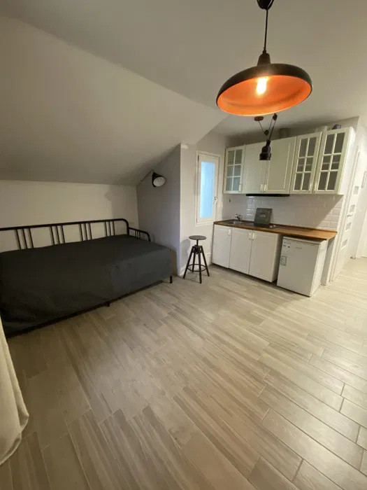 Se închiriază garsonieră 30 m² – Braytim, Str. Lalele 1 – 270 €/lună