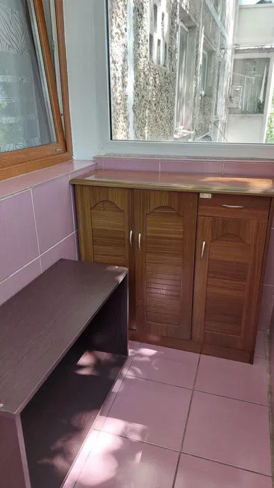Se închiriază garsonieră decomandată 35 m² – Str. Enric Baader – 330 €/lună