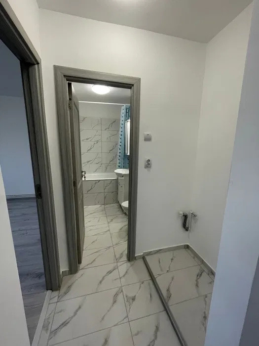 partament semidecomandat 2 camere, renovat – Dâmbovița – 80.000 €