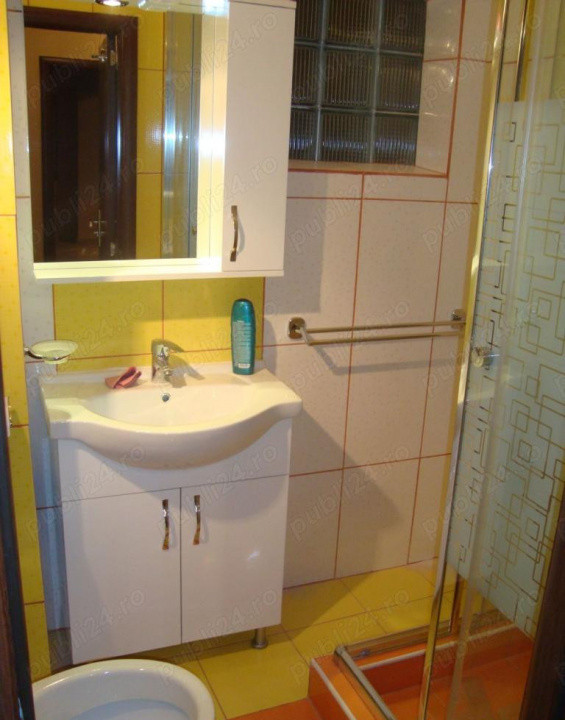 Apartament de inchiriat, zona Complex, 4 camere str. Delfinului
