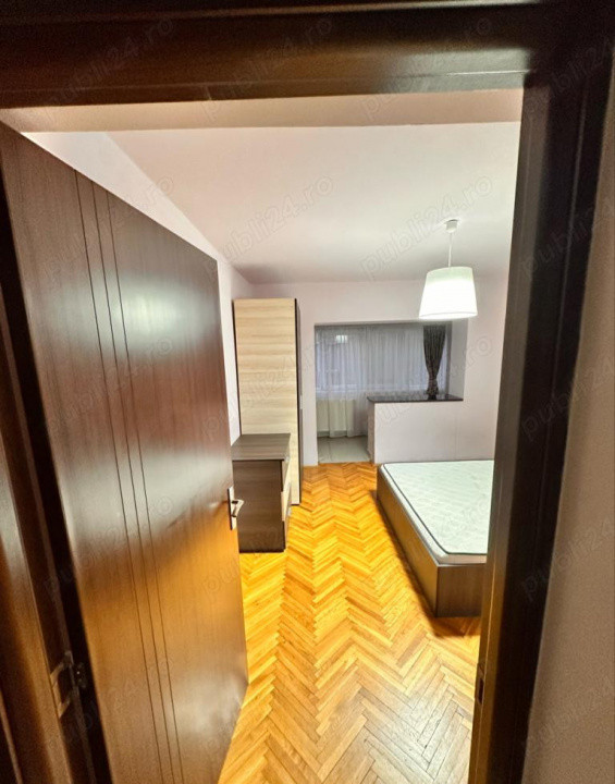Apartament de inchiriat, zona Complex, 4 camere str. Delfinului