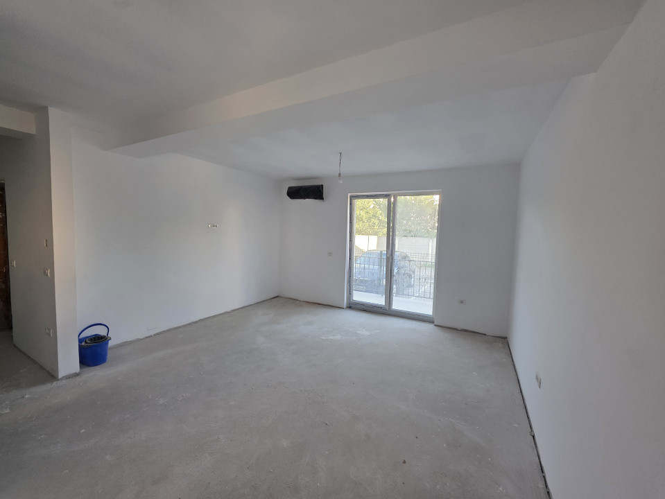 Apartament 2 camere, de vanzare. Giroc