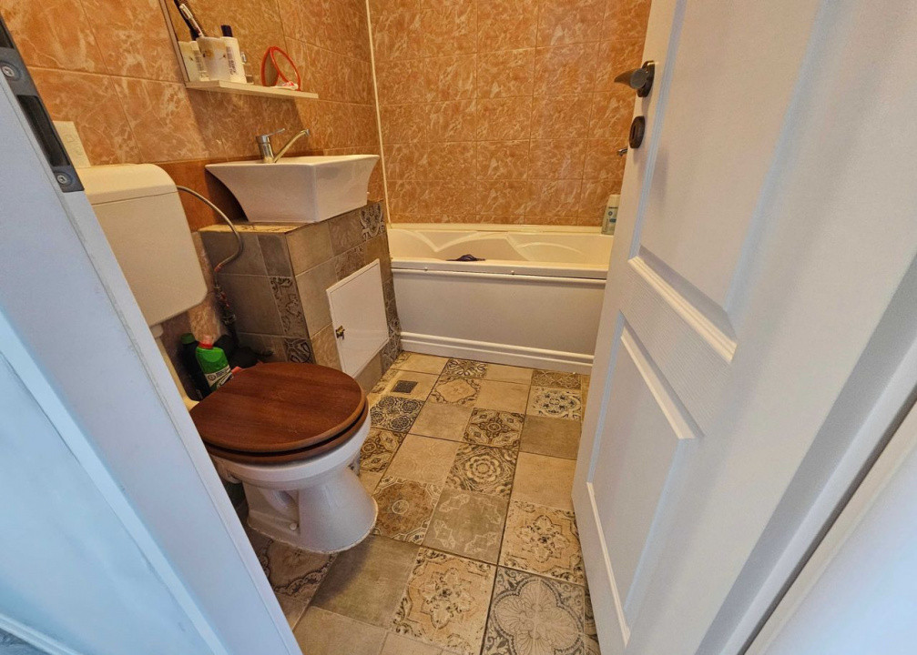 Apartament 2 camere decomandat – lângă Catedrala Balcescu – 45,6 m²