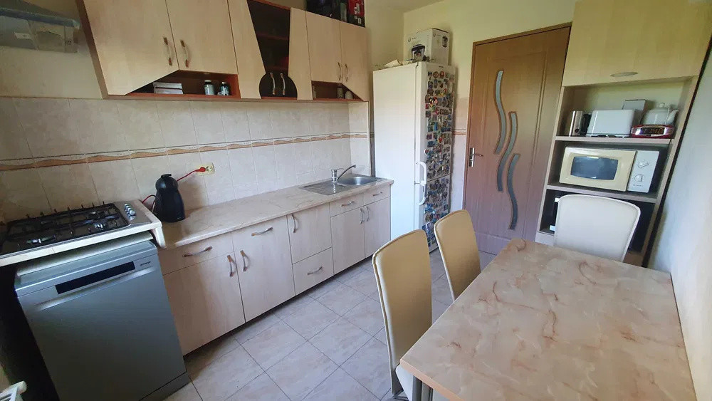 Apartament 3 camere de vanzare – în spate la Spitalul Județean Timișoara
