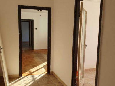 🏢 Apartament de vanzare 2 camere – Iulius Mall - 81.000 € (negociabil)